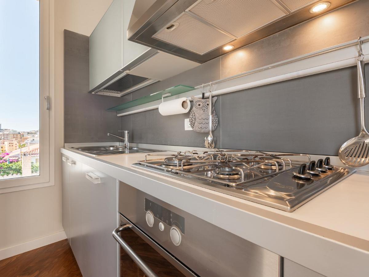 Penthouse Center Apartment Cagliari Luaran gambar