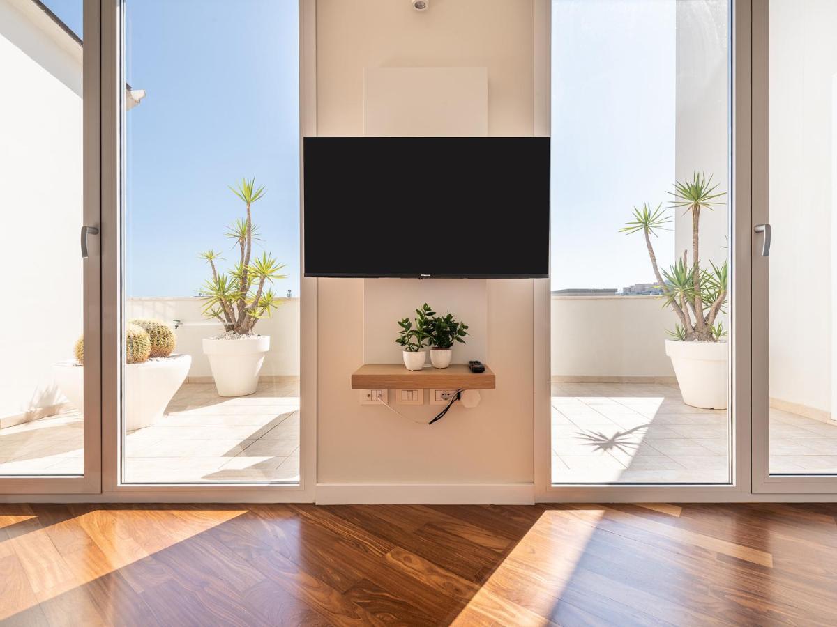 Penthouse Center Apartment Cagliari Luaran gambar